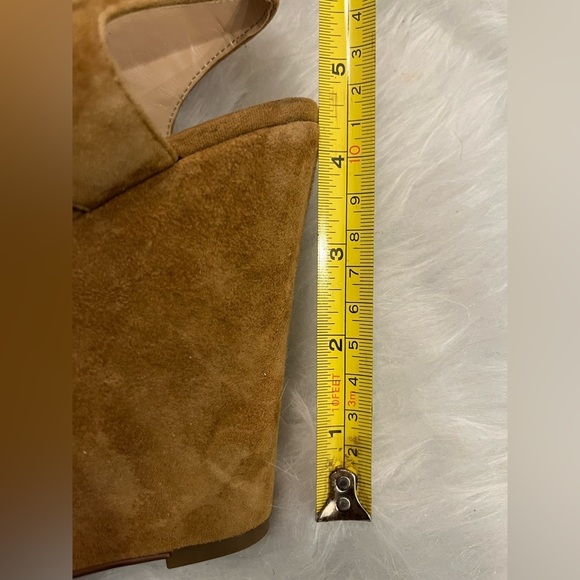 Jessica Simpson Suede Tan WedgeSize 8M - Picture 5 of 6